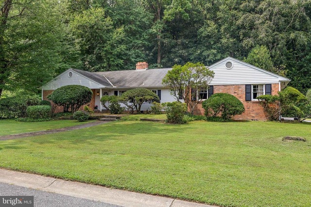 19 Harlech Dr, Wilmington