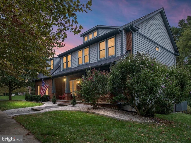 434 Spring Hollow Dr, Middletown