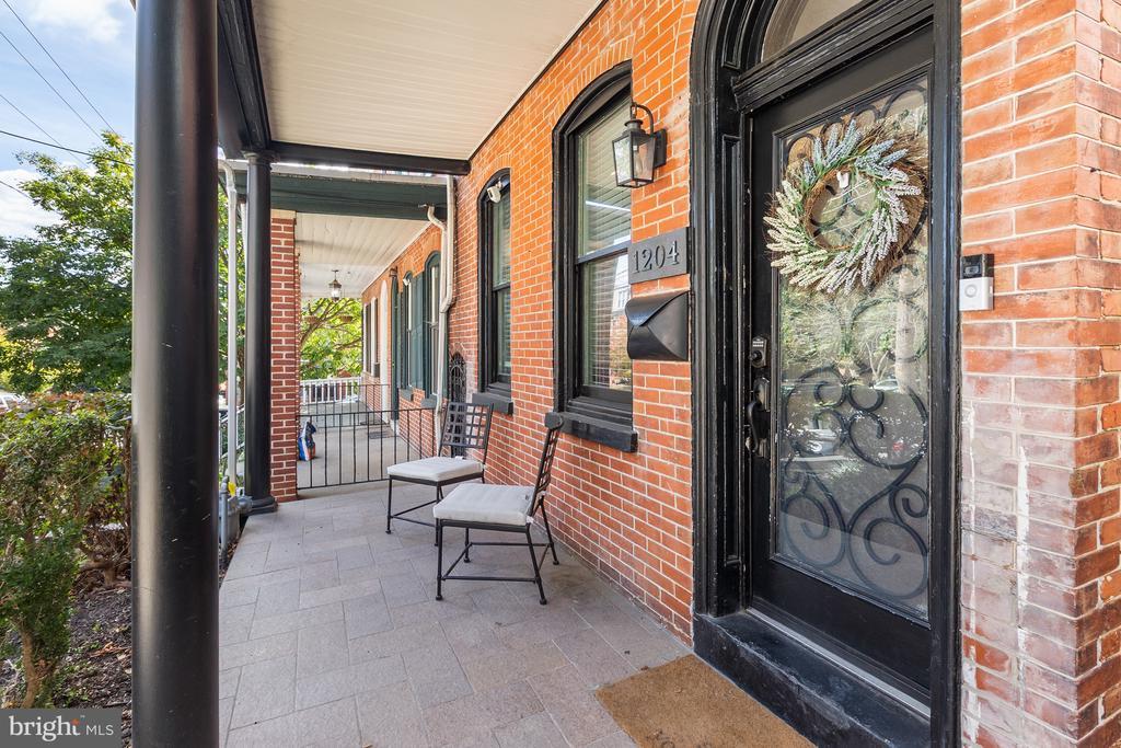 1204 W 8th St, WILMINGTON