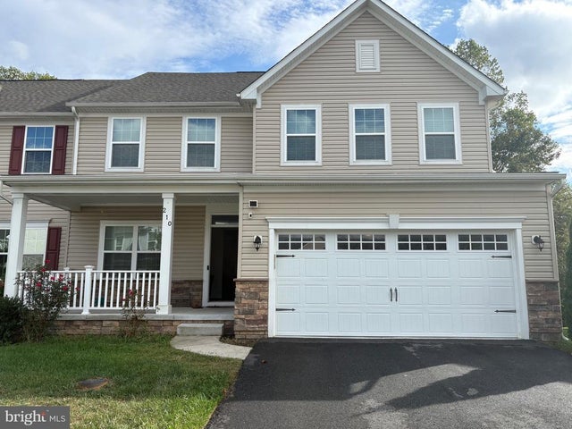 210 Felix Dr, Newark