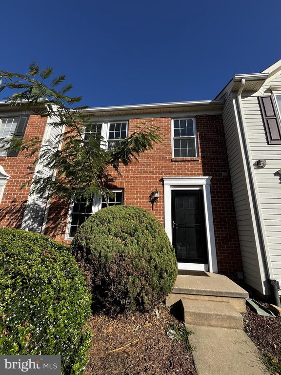 103 W Newtown Pl, Newark