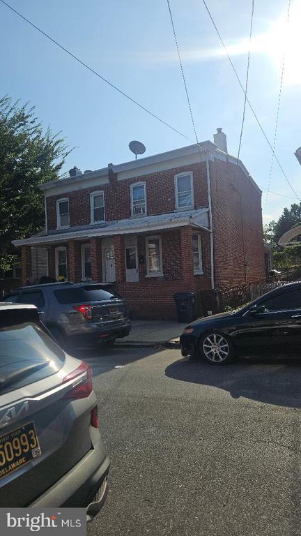 12 Cedar St, Wilmington