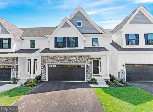 405 Leahy Drive, Newark
