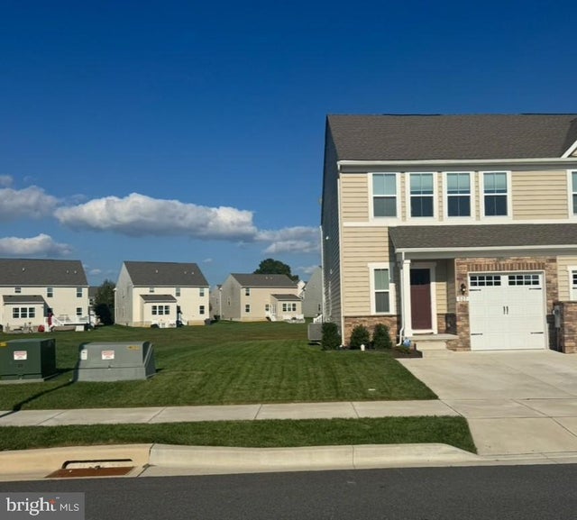 527 Swansea Dr, Middletown