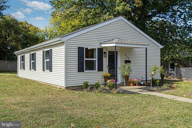 422 Robinson Dr, Wilmington