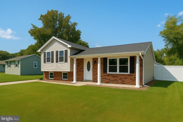 209 Warfield Rd, Newark