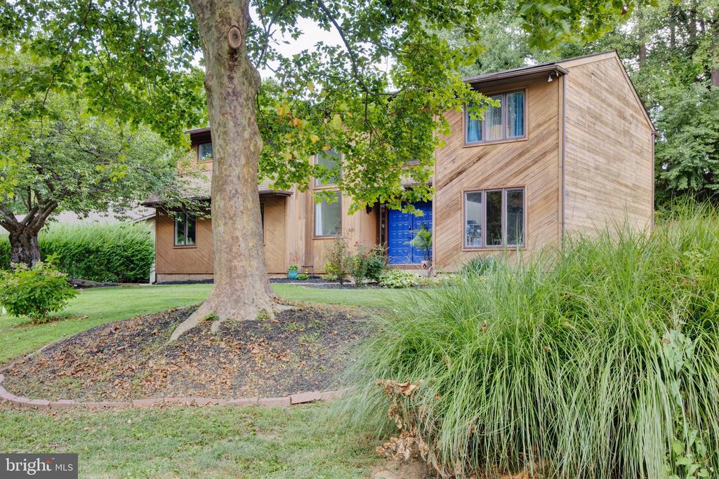 324 Delaplane Ave, NEWARK