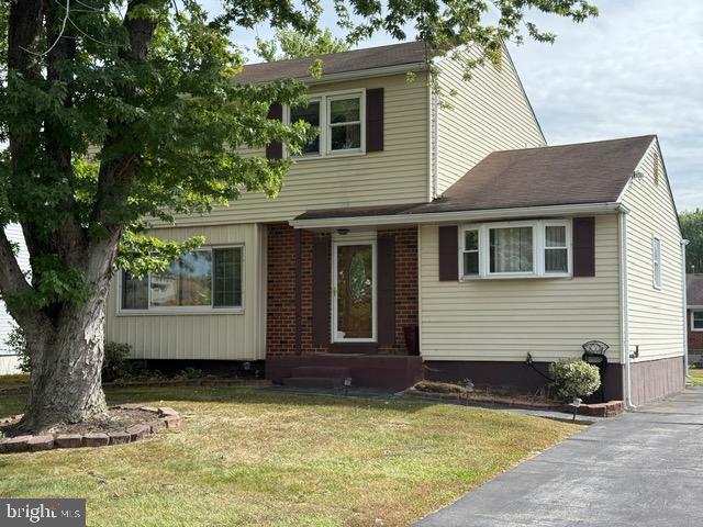 6 Patrick Henry Rd, New Castle
