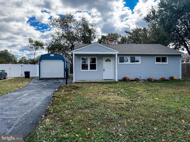 33 Pierson Pl, New Castle