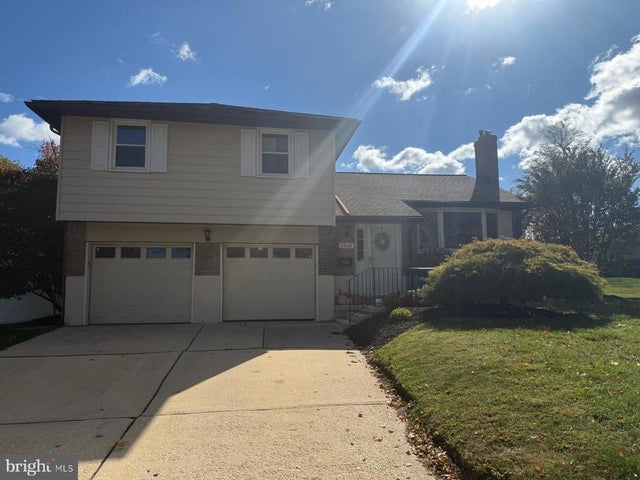 1902 Longcome Dr, Wilmington