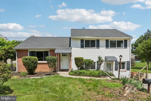 1 Russell Rd, New Castle