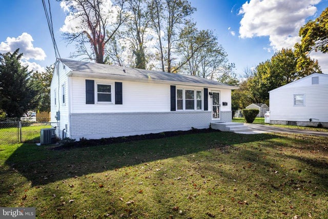 8 Redding Cir, Middletown