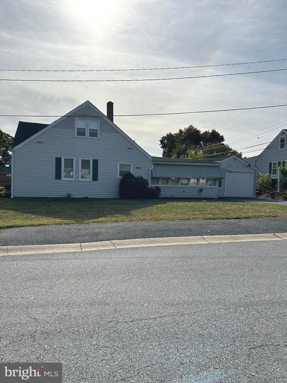 602 Erdman Rd, WILMINGTON