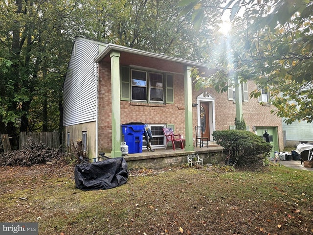 6 Melodic Dr, Newark