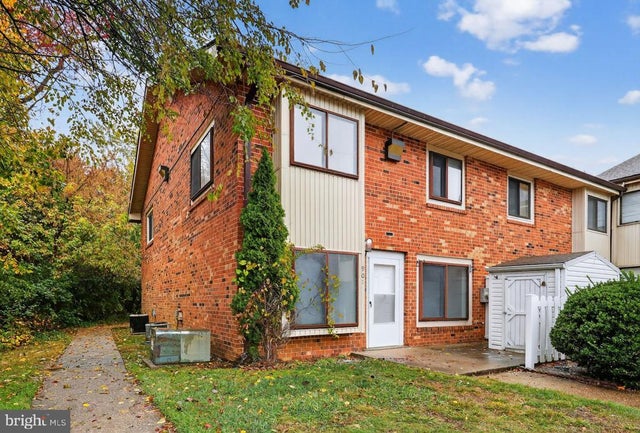 901 Cobble Creek Curv, Newark