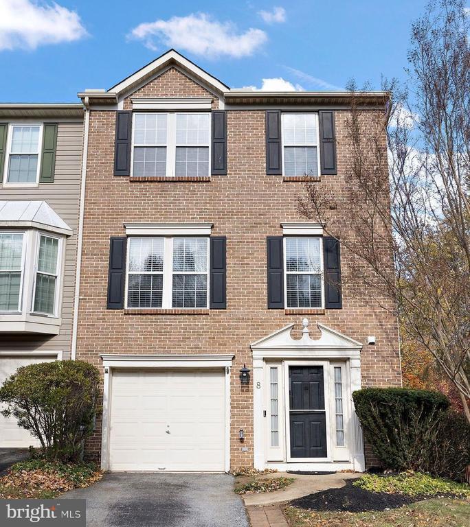 8 Barclay Dr, HOCKESSIN