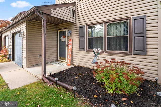 28 Lanford, New Castle