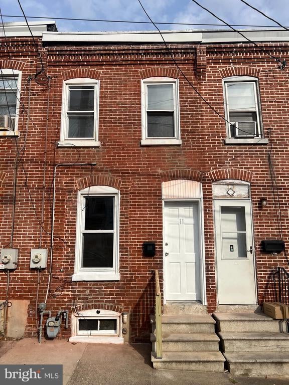 11 Cedar St, Wilmington