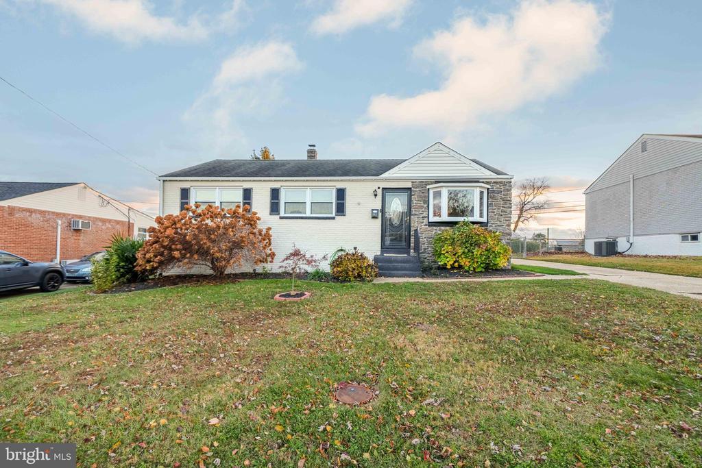 321 Atwood Rd, WILMINGTON