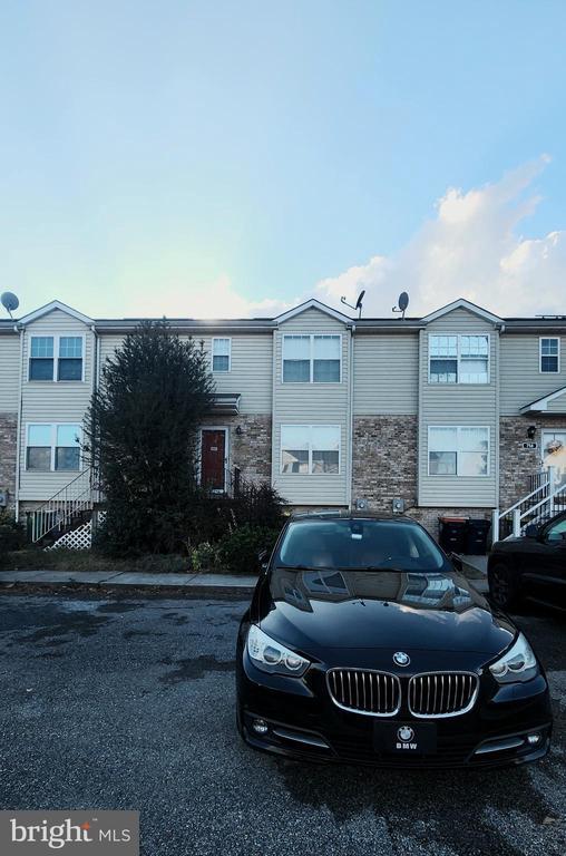 756 Marian Dr, Middletown