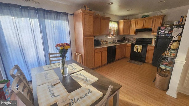 756 Marian Dr, Middletown