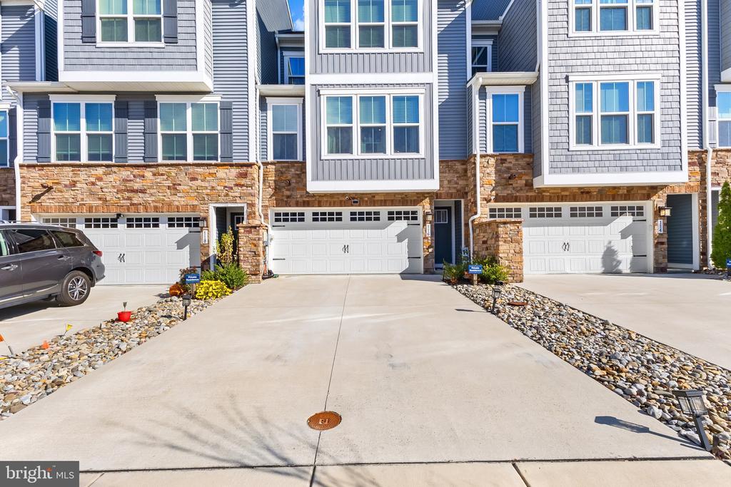 116 Torrey Dr, NEWARK