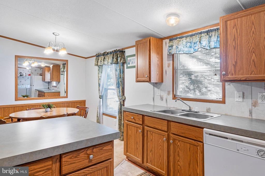 27706 Oak Meadow Dr, Millsboro Property Listing MLS® DESU2051262