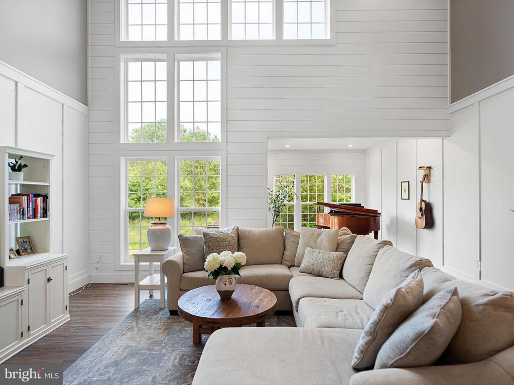 315 Valley Rd, Milton Property Listing MLS® DESU2060460