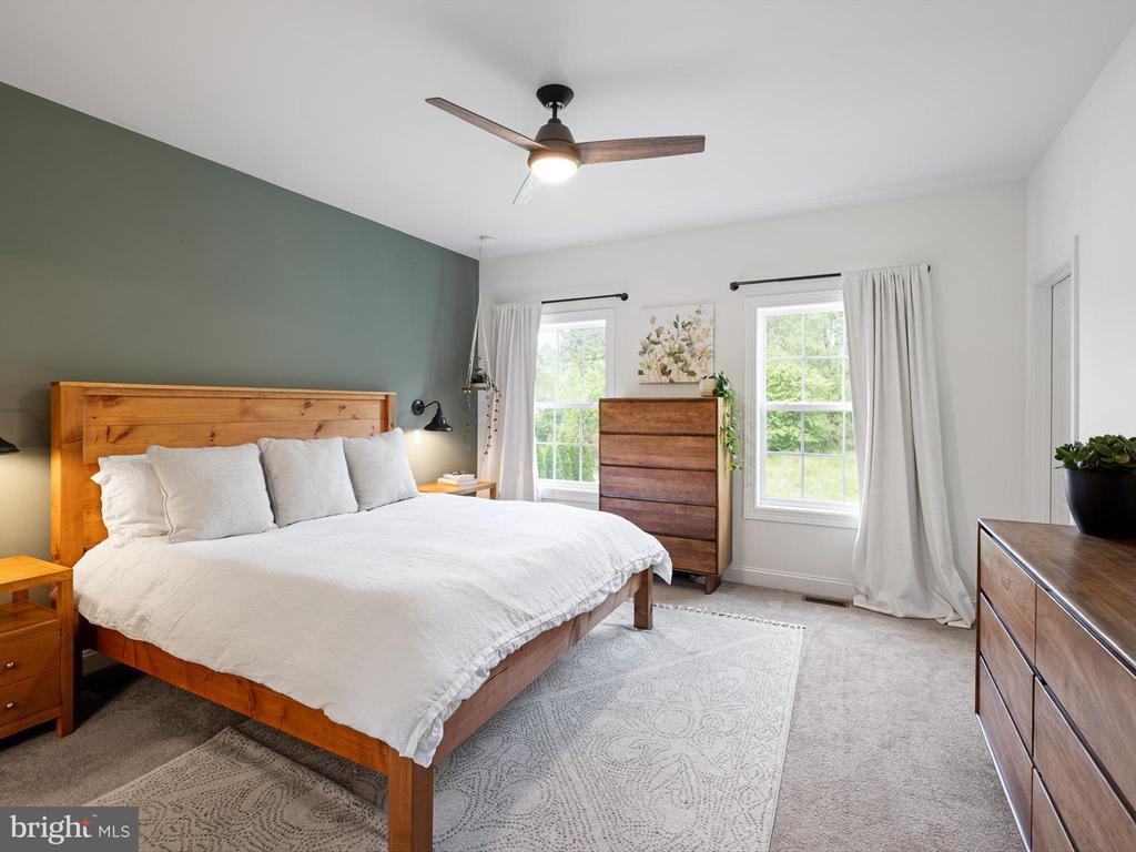 315 Valley Rd, Milton Property Listing MLS® DESU2060460