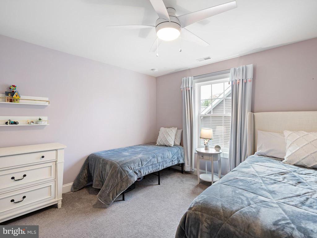 315 Valley Rd, Milton Property Listing MLS® DESU2060460