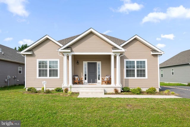 25 Backwater Ct, Milford