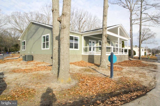 34504 Basin Cir #640, Long Neck