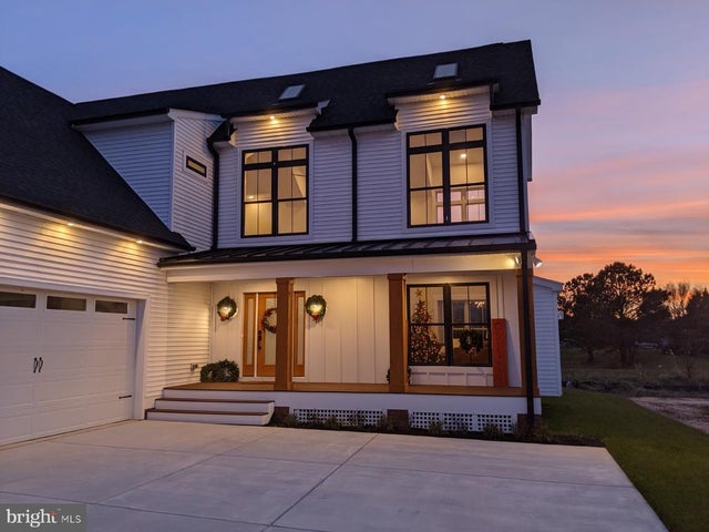 20446 Honeysuckle Dr, Lincoln