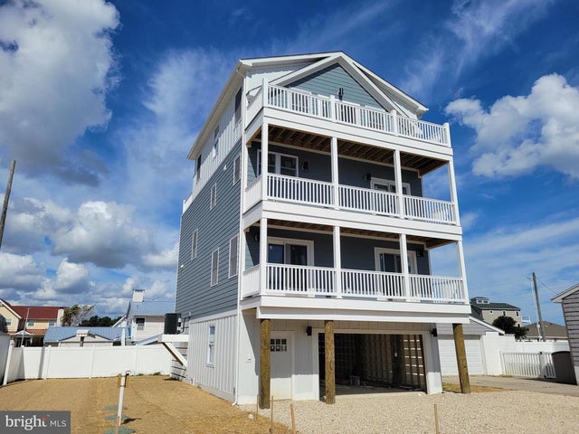 29115 Pine St, Milford