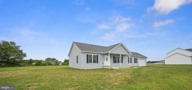 26354 Meadow Ln, Ellendale