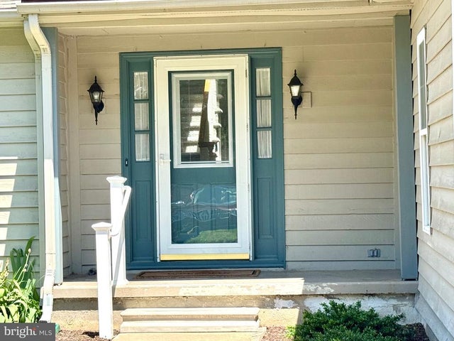 19 Crossgate Dr, Seaford