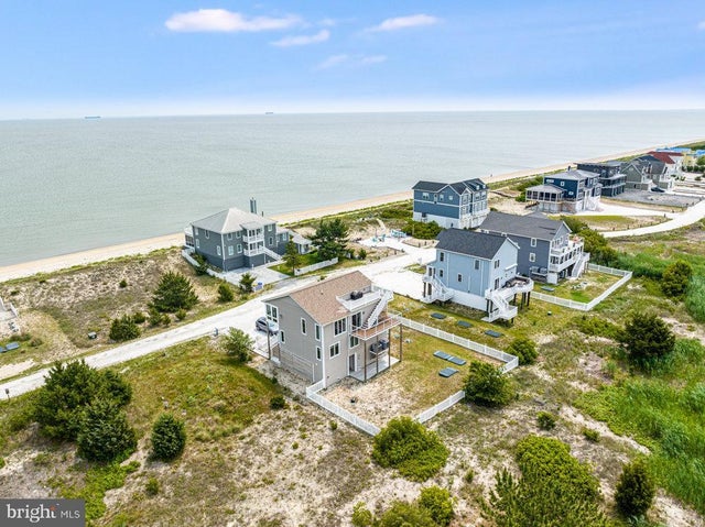 104 Isaacs Shore Dr, Milford