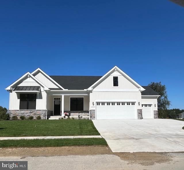 16236 Amora Drive, Milton