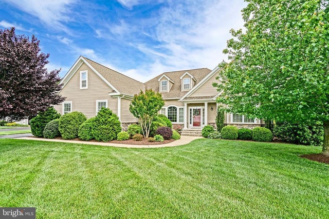 16402 Winding River Dr, Milton