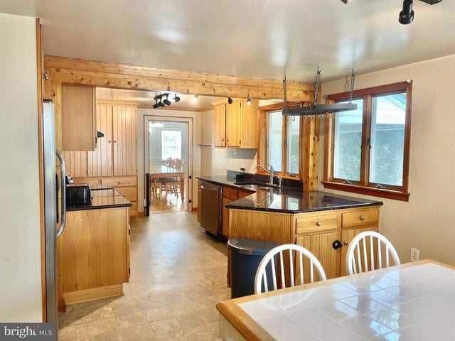 10057 Ne Middleford Rd, Seaford