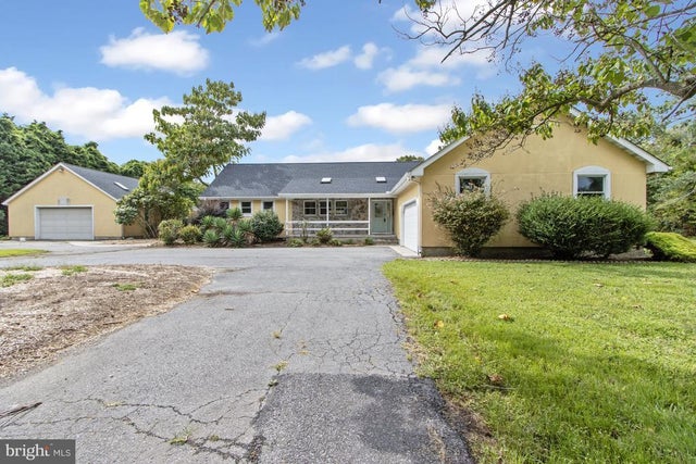 203 Heronwood Ln, Milton