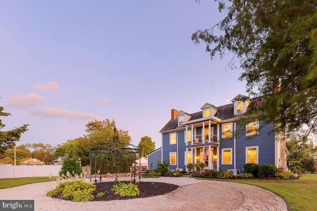 205 Fisher Ave, Milford