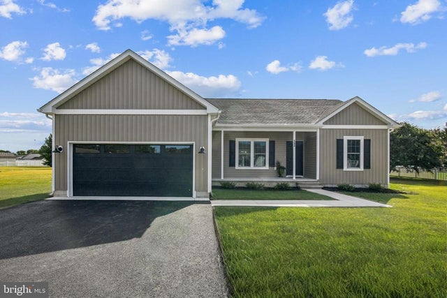 502 N Winding Brooke Dr, Seaford