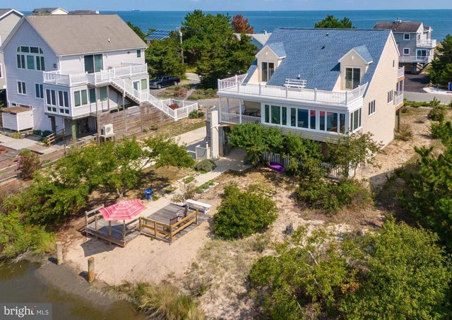 2813 S S. Bayshore Drive Dr, Milton