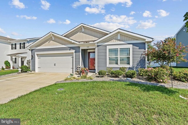 108 Pond View Ln, Seaford