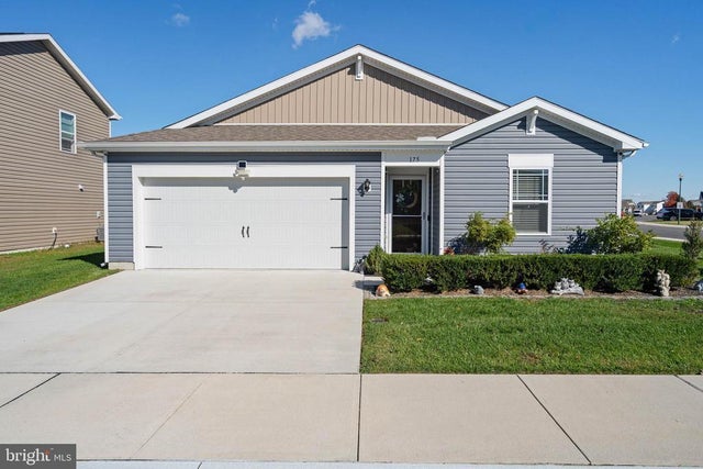 175 Pond View Ln, Seaford