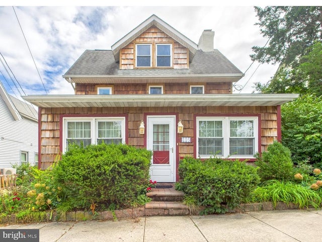 115 Chestnut St, Milton