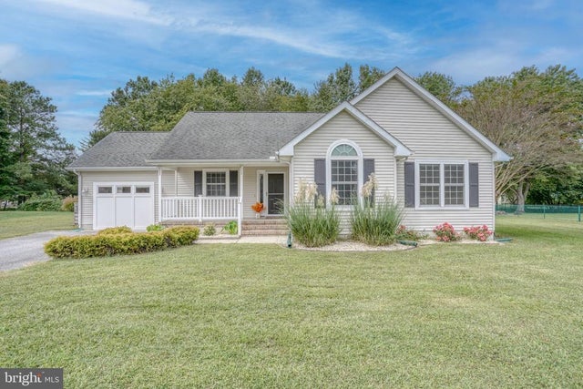 19 W Saratoga Rd, Milford