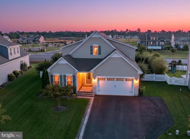 29691 Vincent Village Dr, Milton