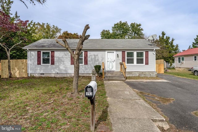 112 E 4th St, Seaford